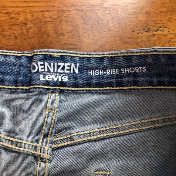 Levi’s Denizen High Rise Shorts - Picture 8 of 8